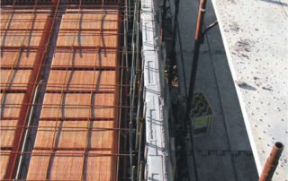 Vista dall'alto di un solaio in costruzione con l'uso di blocchi Bioplus.